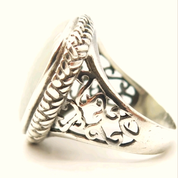 Vtg. LUC (Lucas LaMeth) 925 Silver and Genuine Quartz Ring, size 7.5, wt. 8.6 g - Picture 6 of 8